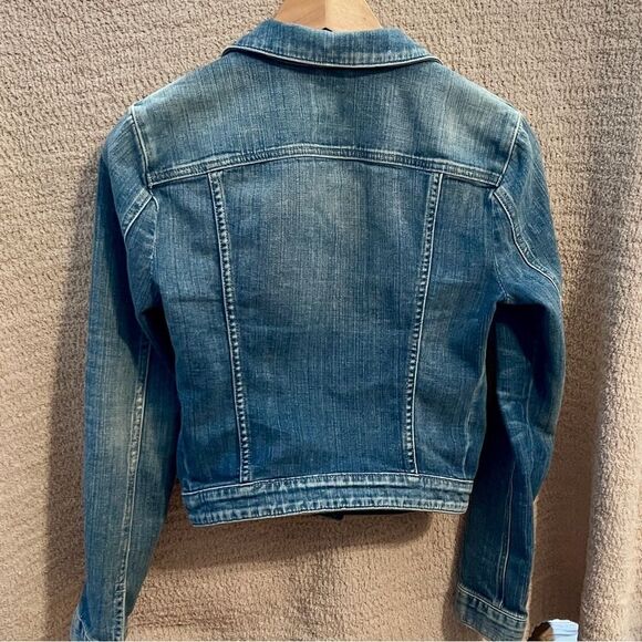 GUESS Jeans Fitted Jean Jacket - Picture 2 of 8